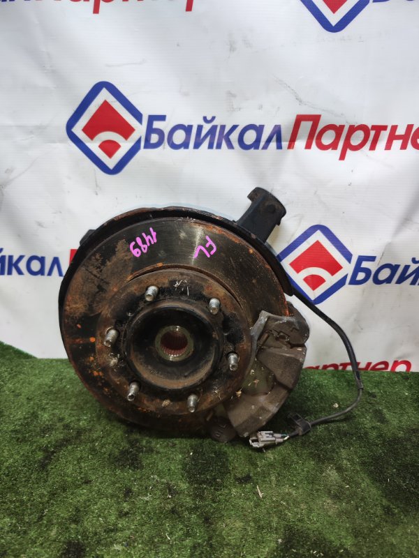 Ступица TOYOTA HIACE TRH228B 2TR-FE 2010 передняя левая (б/у)