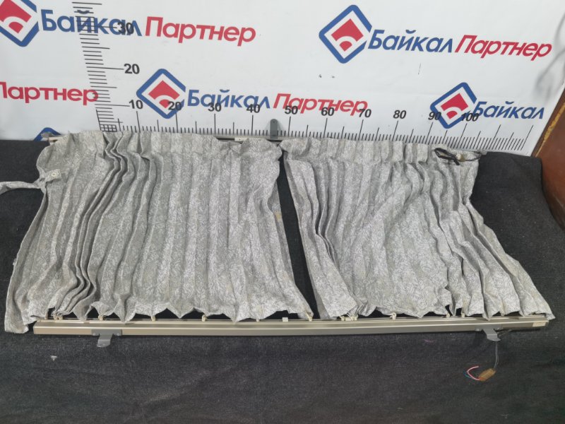 Шторка салонная NISSAN ELGRAND ALE50 VG33E 1999 (б/у)