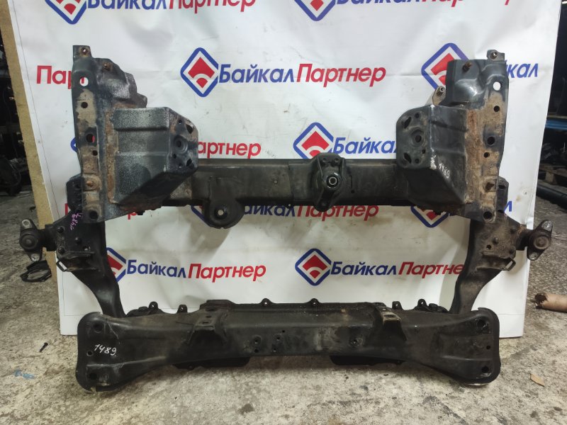 Балка подвески TOYOTA HIACE TRH228B 2TR-FE 2010 передняя (б/у)