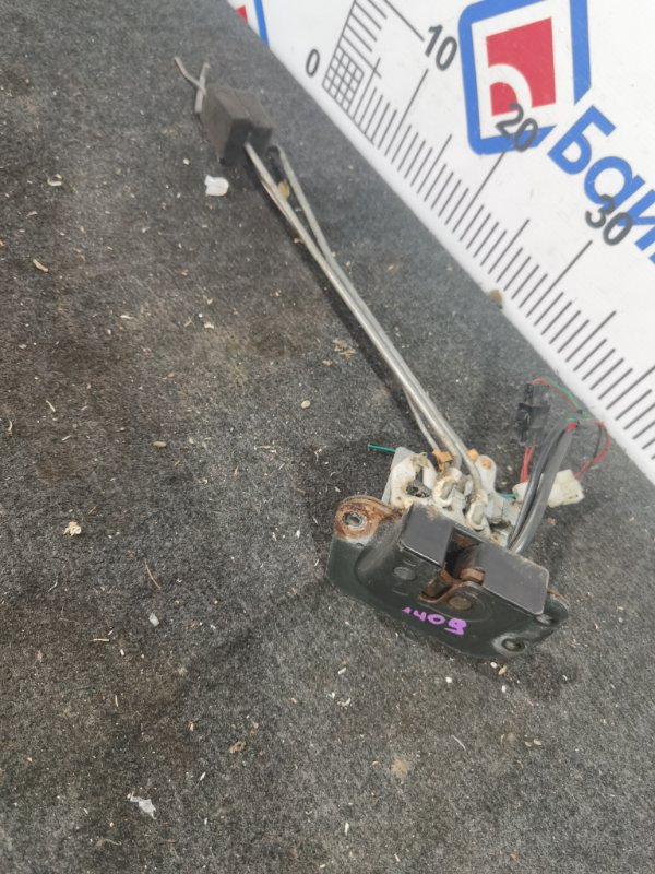 Замок 5ой двери NISSAN VANETTE SK82MN F8 (б/у)