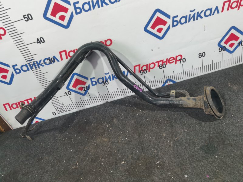 Горловина топливного бака NISSAN DUALIS NJ10 MR20DE 2007 (б/у)
