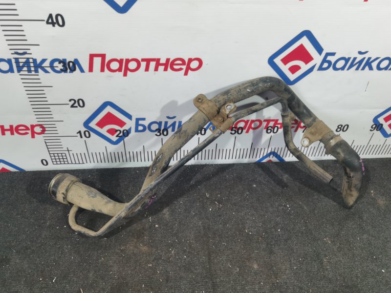 Горловина топливного бака TOYOTA PROBOX NCP55V 1NZ-FE 2011 (б/у)