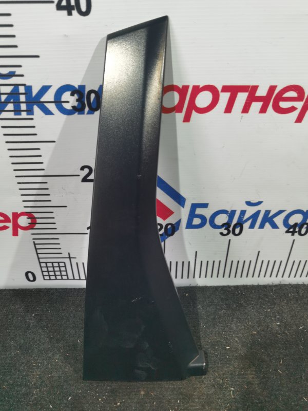 Накладка на дверь HONDA FIT GE6 L15A задняя правая (б/у)