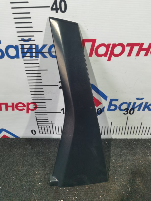 Накладка на дверь HONDA FIT GE6 L15A задняя левая (б/у)