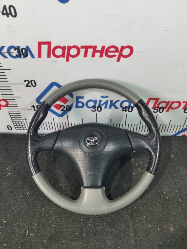 Airbag водителя TOYOTA VITZ NCP10 2NZ-FE 2002 (б/у)
