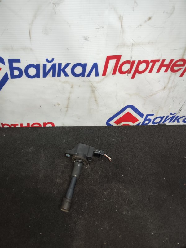 Катушка зажигания HONDA FIT GP1 LDA передняя CM11-119 (б/у)