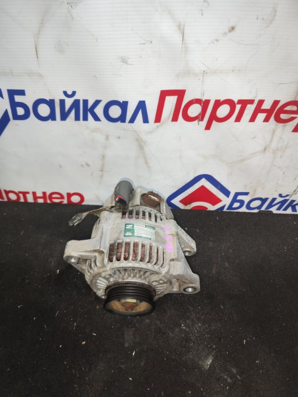 Генератор TOYOTA VITZ NCP10 2NZ-FE 2002 (б/у)