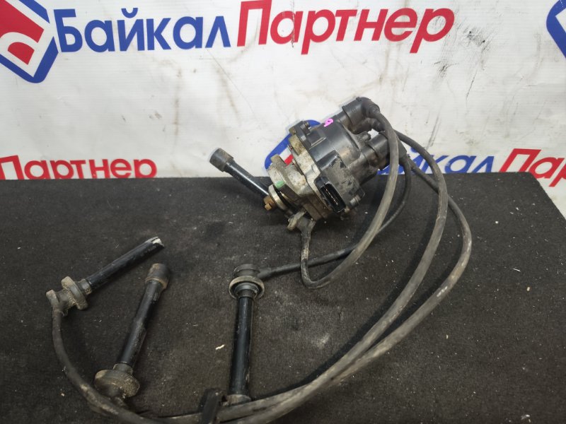 Трамблер NISSAN BASSARA JNU30 KA24DE 2000 (б/у)