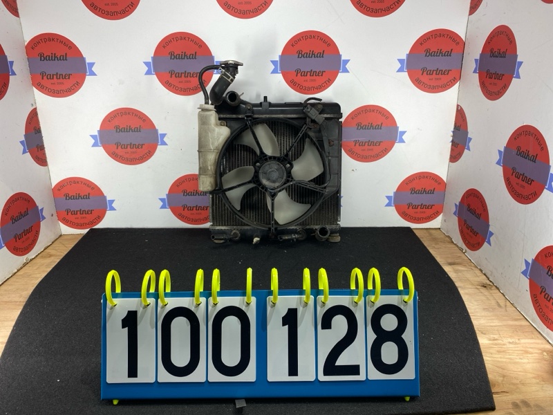 Радиатор ДВС HONDA FIT GD1 L13A 2002 (б/у)