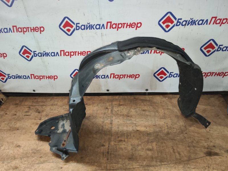 Подкрылок TOYOTA PRIUS ZVW30 2ZR-FXE 2010 передний правый (б/у)