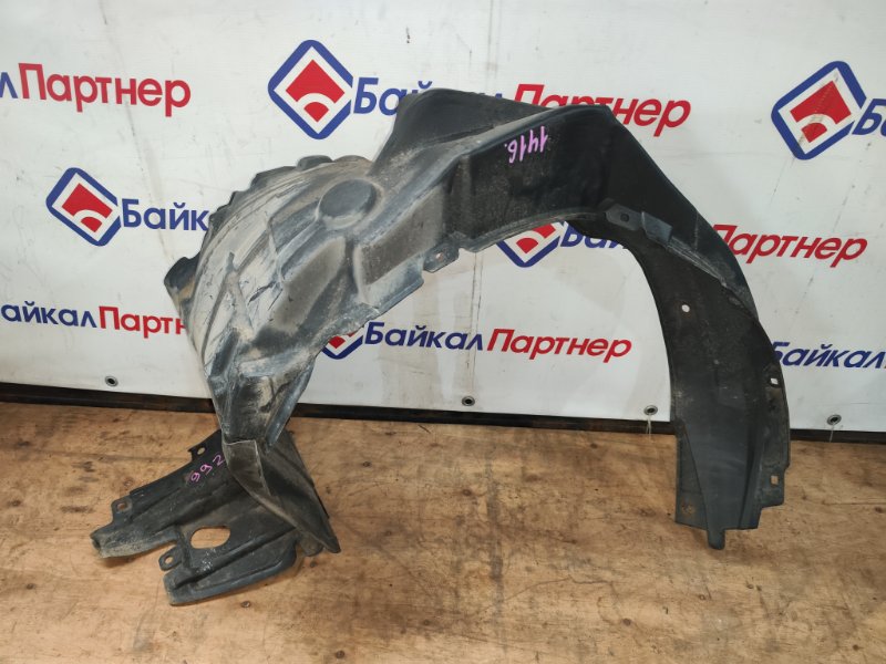 Подкрылок TOYOTA VOXY ZRR70G 3ZR-FE 2008 передний левый (б/у)