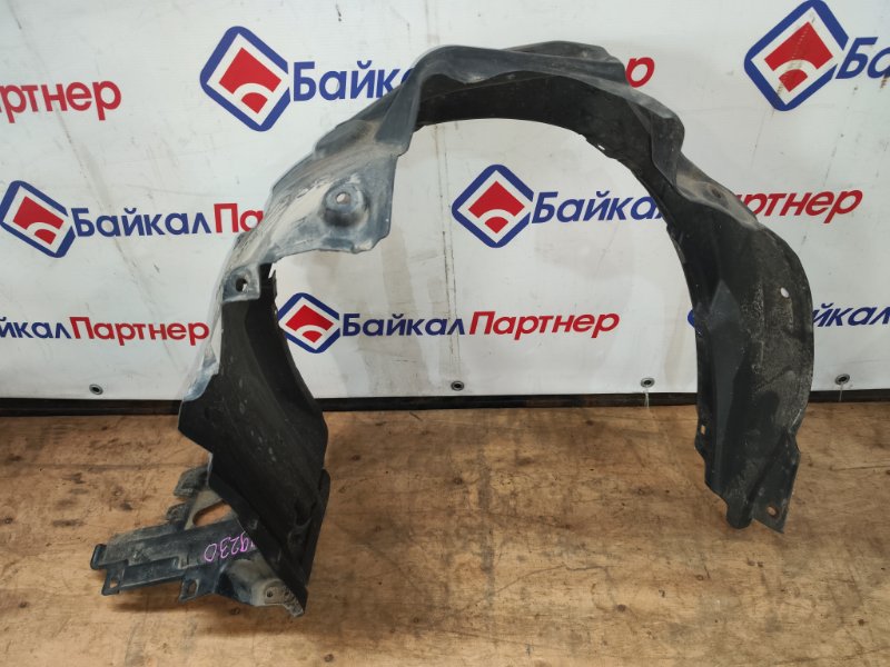 Подкрылок TOYOTA VOXY ZRR70G 3ZR-FE 2008 передний правый (б/у)