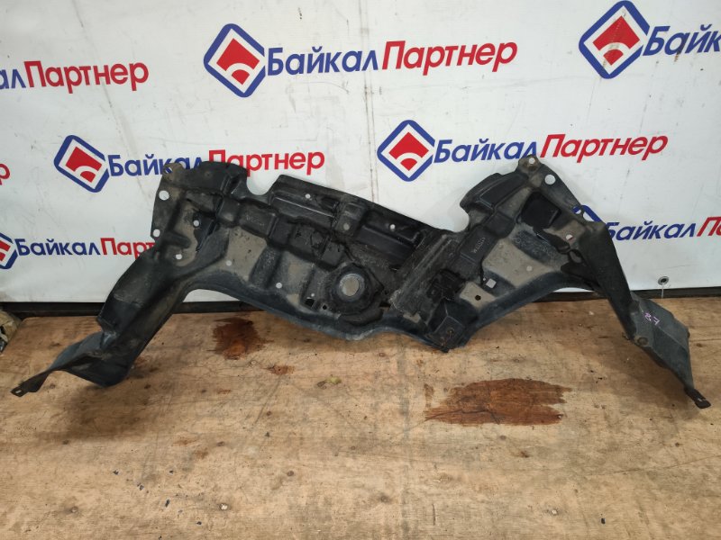 Защита двс пластик TOYOTA IST NCP110 1NZ-FE 2009 (б/у)