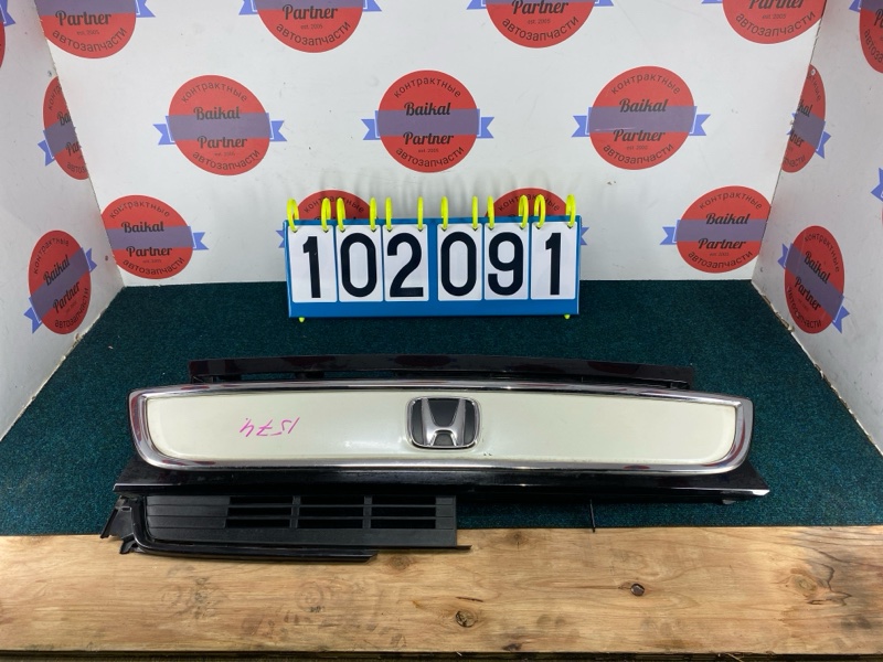 Решетка радиатора HONDA N-ONE JG1 S07A 2013 (б/у)