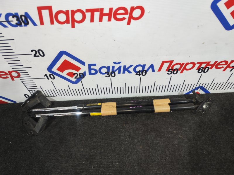 Амортизаторы 5й двери TOYOTA VELLFIRE ANH25W 2AZ-FE 2010 (б/у)