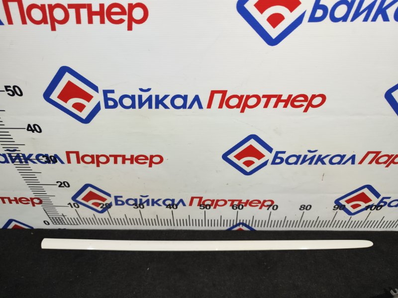 Молдинг двери TOYOTA COROLLA SPACIO ZZE124N 1ZZ-FE 2003 передний левый (б/у)