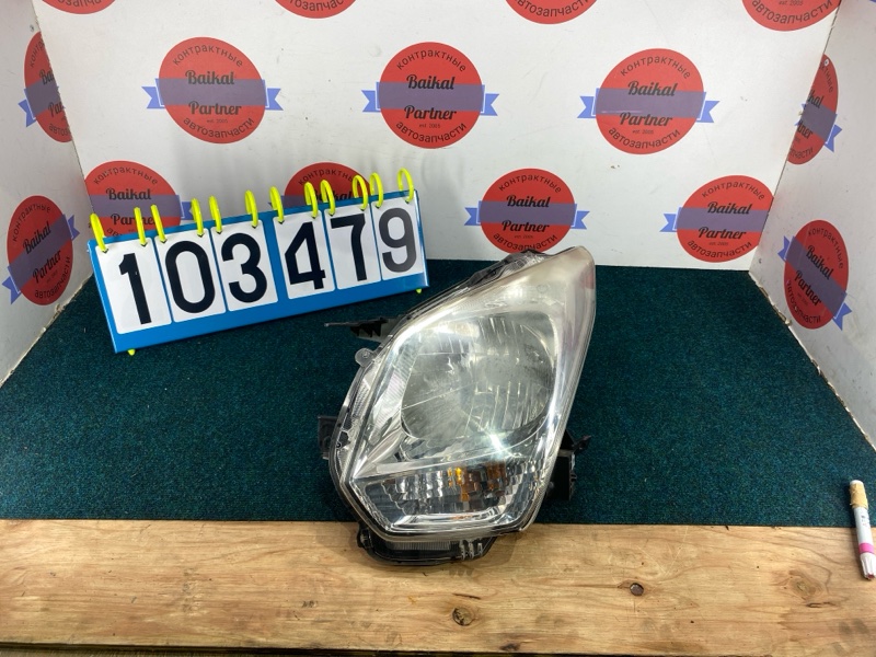Фара SUZUKI WAGON R MH34S R06A передняя левая 100-59269 (б/у)