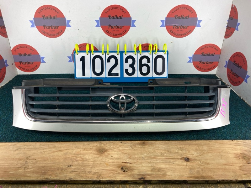 Решетка радиатора TOYOTA TOWN ACE NOAH SR50G 3S-FE (б/у)