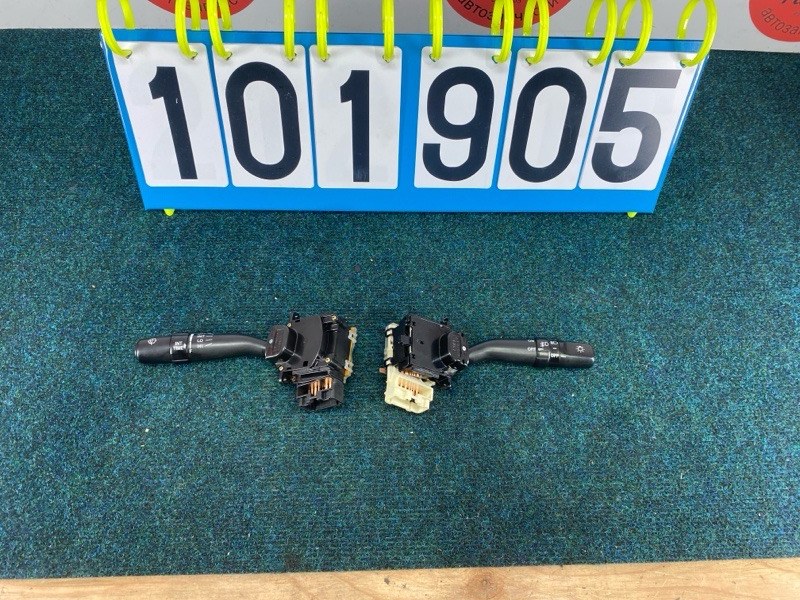 Переключатель поворотов TOYOTA CHASER JZX105 1JZ-GE 2001 (б/у)