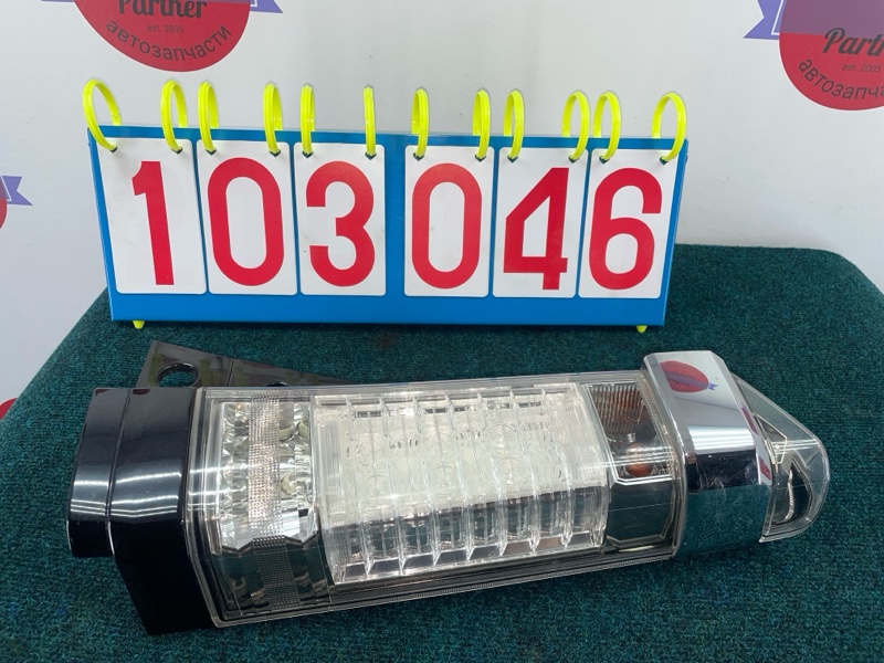 Стоп HONDA N-BOX JF1 S07A задний правый D106 (б/у)