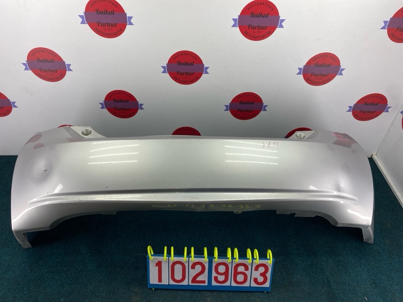 Бампер TOYOTA PRIUS ZVW30 2ZR-FXE задний (б/у)