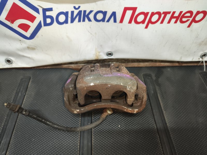 Суппорт TOYOTA WINDOM MCV30 1MZ-FE 2001 передний левый (б/у)