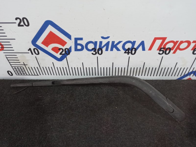 Рычаг стеклоочистителя HONDA FIT GD1 L13A 2002 задний (б/у)