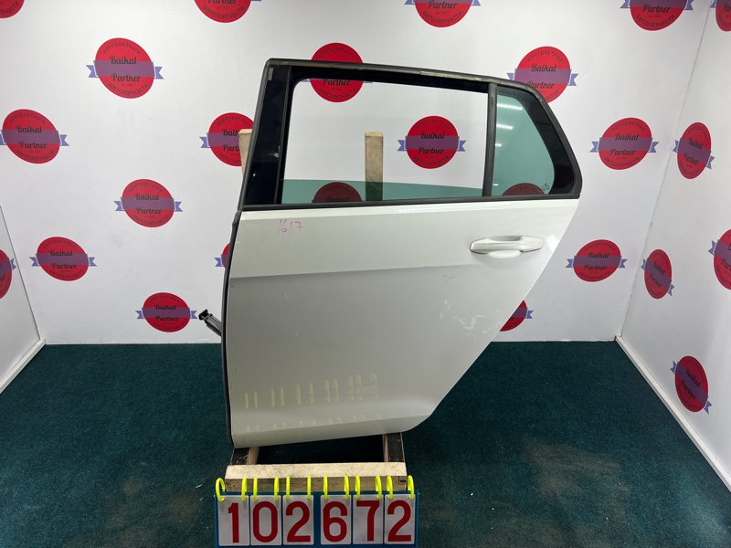 Дверь VOLKSWAGEN GOLF 5G1 CPT 2014 задняя левая (б/у)