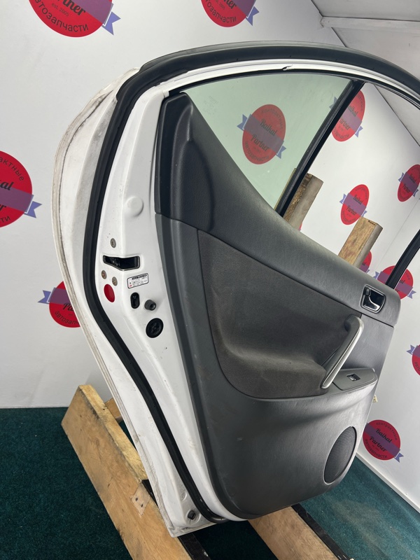 Дверь TOYOTA ALLION ZZT240 1ZZ-FE 2006 задняя левая (б/у) Дверь TOYOTA ALLION ZZT240 1ZZ-FE 2006 задняя левая (б/у)