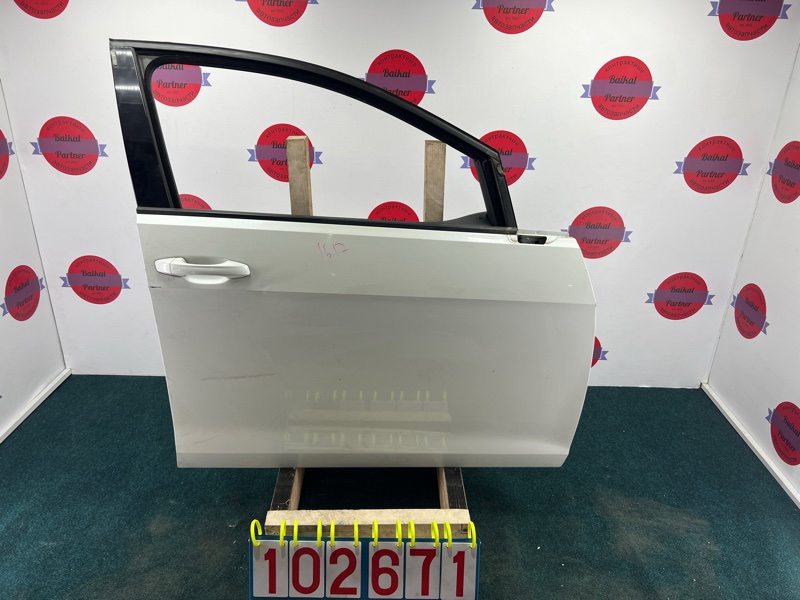 Дверь VOLKSWAGEN GOLF 5G1 CPT 2014 передняя правая (б/у)