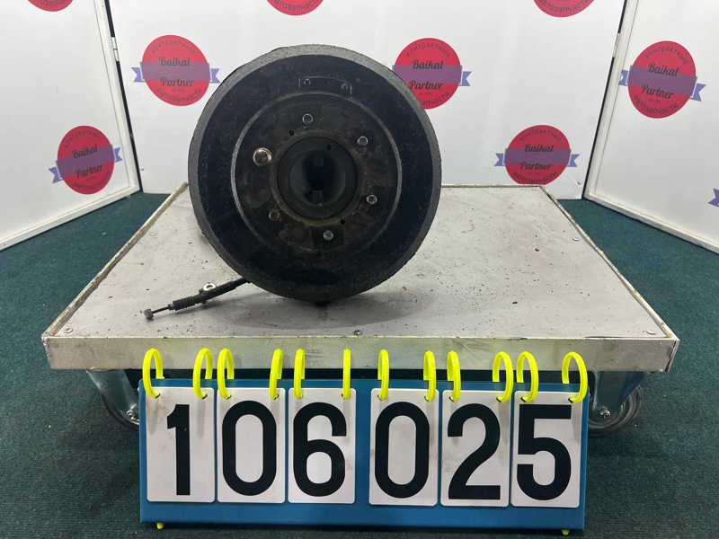 Ступица NISSAN TERRANO TR50 ZD30-DDTI 2000 задняя левая (б/у)