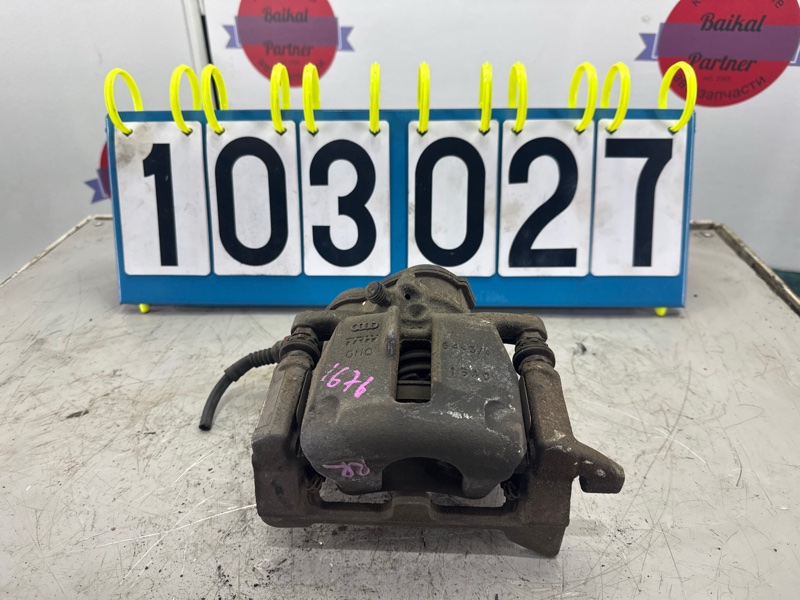 Суппорт AUDI A4 8K CDN 2010 задний правый (б/у)