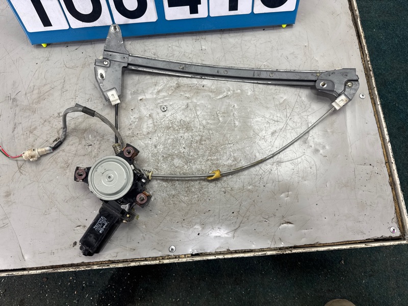 Стеклоподъемный механизм TOYOTA SOARER JZZ31 2JZ-GE 1994 передний правый (б/у) Стеклоподъемный механизм TOYOTA SOARER JZZ31 2JZ-GE 1994 передний правый (б/у)