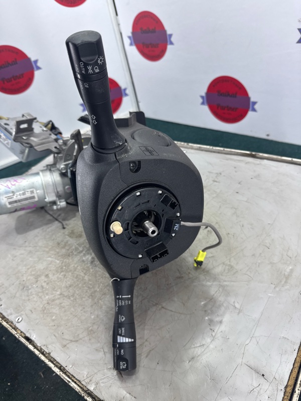 Рулевая колонка NISSAN JUKE YF15 HR15DE 2014 (б/у) Рулевая колонка NISSAN JUKE YF15 HR15DE 2014 (б/у)