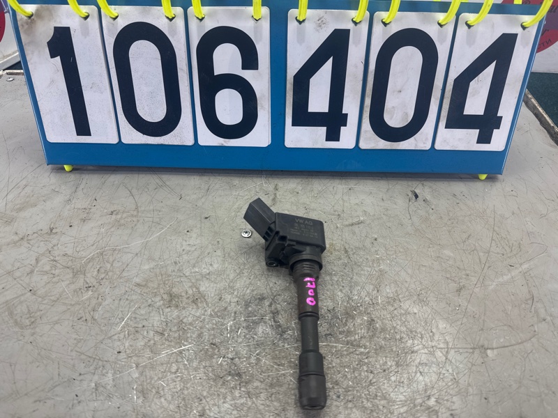 Катушка зажигания AUDI Q5 8RB CNCD 2013 06L905110C (б/у)