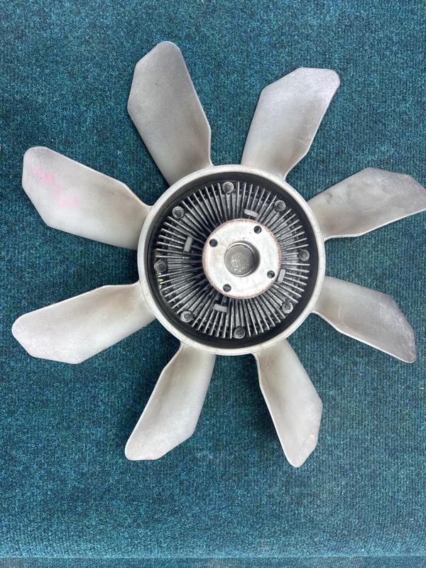 Вискомуфта ISUZU BIGHORN UBS69GW 4JG2 1996 (б/у) Вискомуфта ISUZU BIGHORN UBS69GW 4JG2 1996 (б/у)