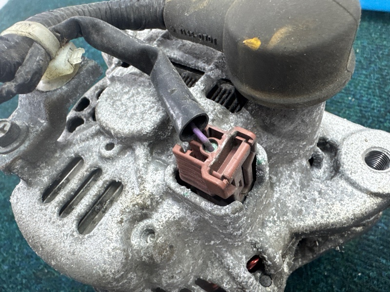 Генератор HONDA N-WGN JH2 S07A AHGA109 (б/у) Генератор HONDA N-WGN JH2 S07A AHGA109 (б/у)