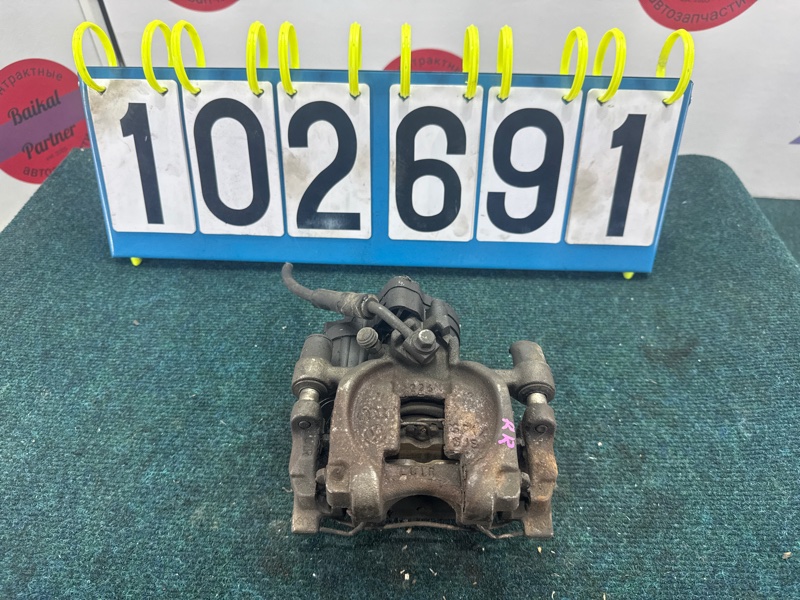 Суппорт VOLKSWAGEN GOLF 5G1 CPT 2014 задний правый (б/у)