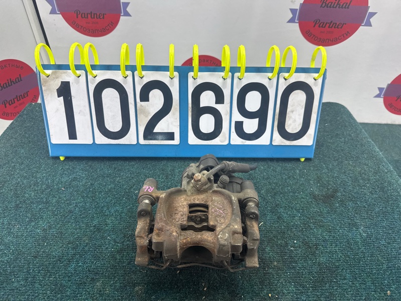 Суппорт VOLKSWAGEN GOLF 5G1 CPT 2014 задний левый (б/у)