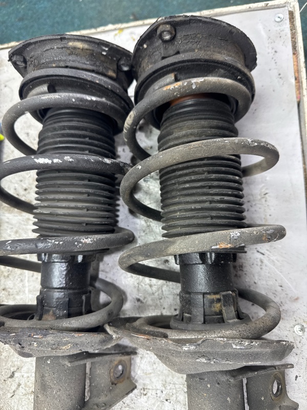 Стойка подвески VOLKSWAGEN GOLF 5G1 CPT 2014 передняя (б/у) Стойка подвески VOLKSWAGEN GOLF 5G1 CPT 2014 передняя (б/у)