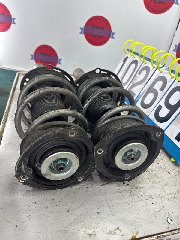 Стойка подвески VOLKSWAGEN GOLF 5G1 CPT 2014 передняя (б/у) Стойка подвески VOLKSWAGEN GOLF 5G1 CPT 2014 передняя (б/у)