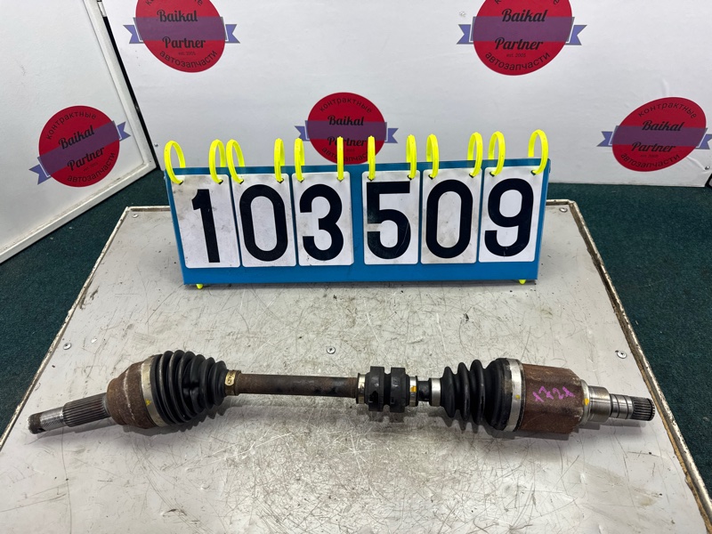 Привод NISSAN JUKE YF15 HR15DE 2014 передний левый (б/у)