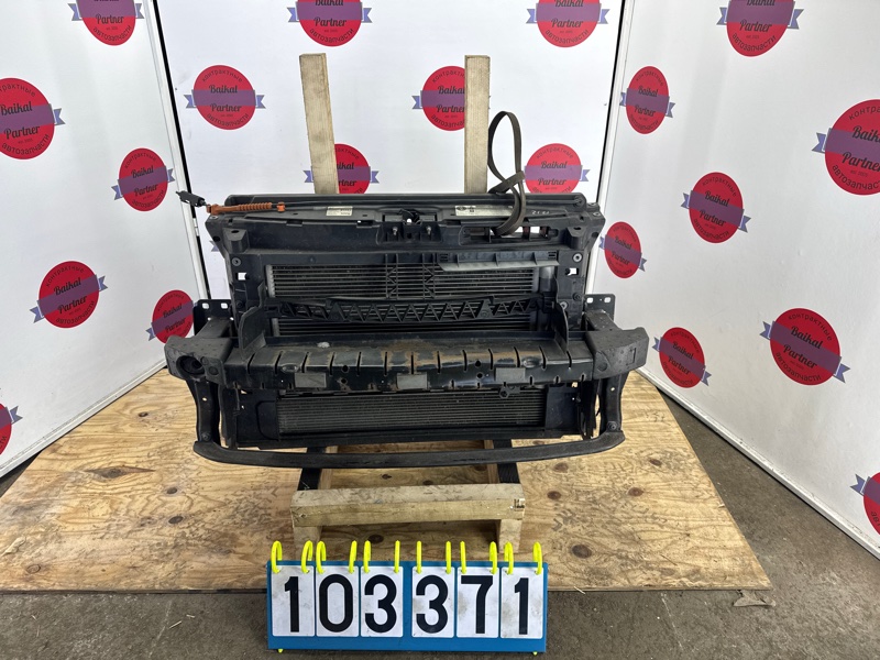 Рамка радиатора VOLKSWAGEN POLO 6R CBZB 2012 (б/у)