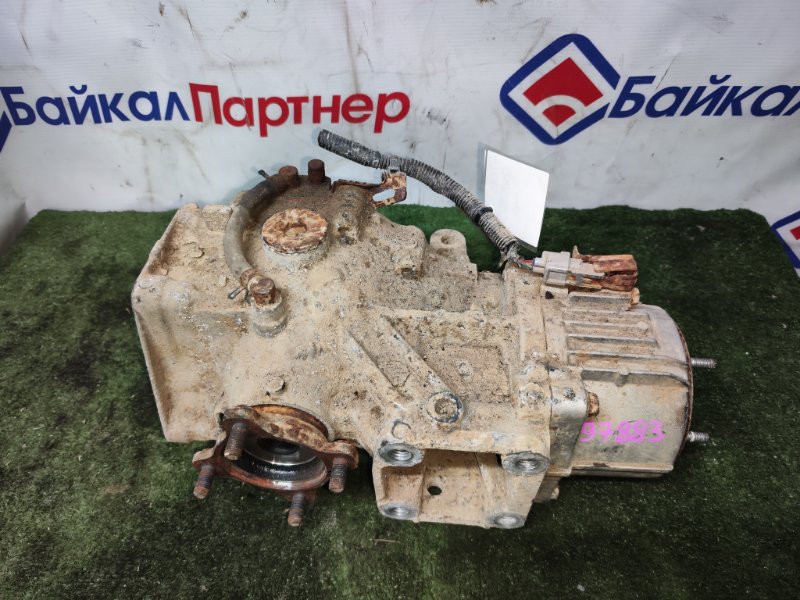 Редуктор TOYOTA VOXY ZRR75G 3ZR-FE задний (б/у)