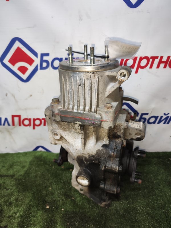 Редуктор TOYOTA NOAH AZR65G 1AZ-FSE 2006 задний (б/у) Редуктор TOYOTA NOAH AZR65G 1AZ-FSE 2006 задний (б/у)