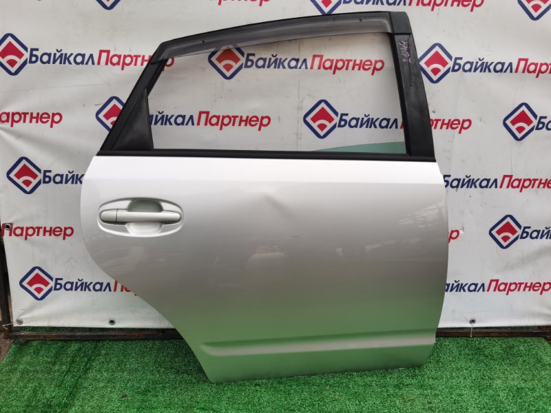 Дверь TOYOTA PRIUS NHW20 1NZ-FXE 2005 задняя правая (б/у)