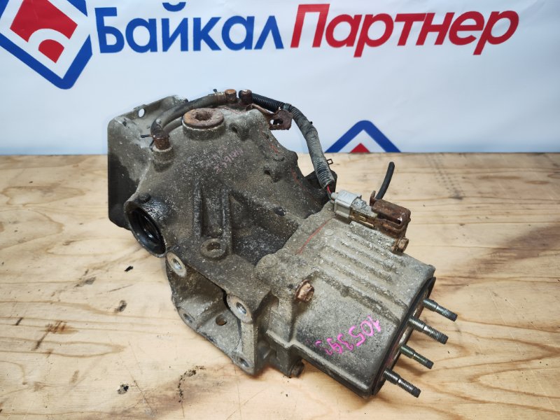 Редуктор TOYOTA VOXY ZRR75G (б/у)