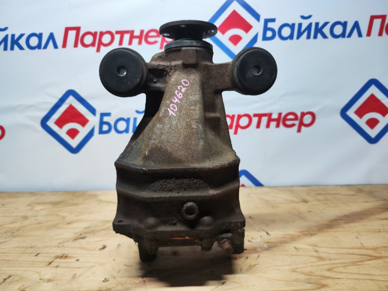 Редуктор TOYOTA MARK II JZX115 1JZ-GE 2004 (б/у)