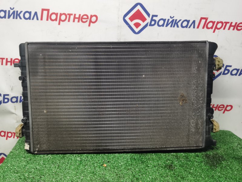 Радиатор ДВС AUDI TT 8N3 AUQ 2003 (б/у)