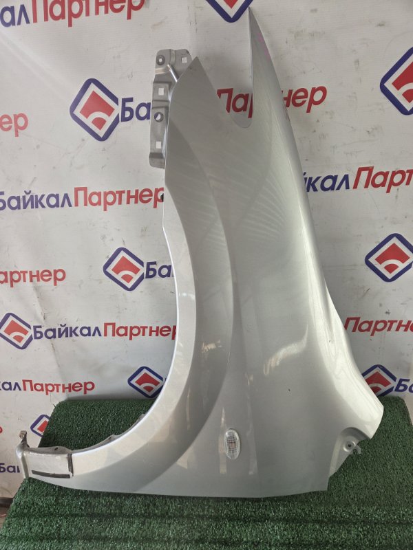 Крыло MAZDA MPV LW3W L3-DE 2005 переднее левое (б/у)
